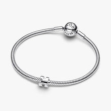 Carica l'immagine nel visualizzatore di Gallery, Mini Charm Puzzle

