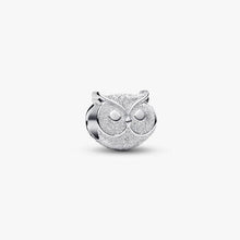 Carica l'immagine nel visualizzatore di Gallery, Mini Charm Gufo effetto diamantato

