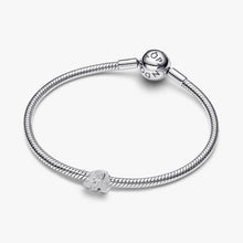 Carica l'immagine nel visualizzatore di Gallery, Mini Charm Elefante effetto diamantato
