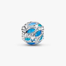 Cargar imagen en el visor de la galería, Charm Openwork Pesciolini nel mare
