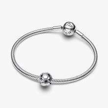 Carica l'immagine nel visualizzatore di Gallery, Charm Pallone da Calcio
