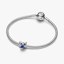 Load image into Gallery viewer, Disney, Lilo &amp; Stitch, Stitch con cuore blu
