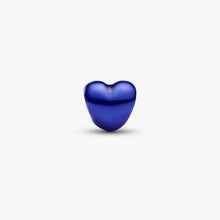 Load image into Gallery viewer, Mini Charm Cuore effetto metallico blu
