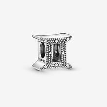 Cargar imagen en el visor de la galería, Charm dello zodiaco Gemelli
