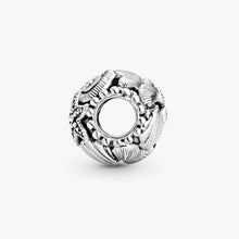 Cargar imagen en el visor de la galería, Charm openwork Cuori, stelle marine e conchiglie
