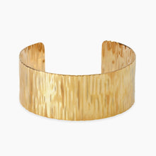 Carica l&#39;immagine nel visualizzatore di Gallery, Bracciale da donna bangle in acciaio dorato effetto martellato Style 23 Kidult 831062
