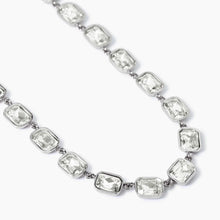 Carica l&#39;immagine nel visualizzatore di Gallery, Collana da donna in acciaio con cristalli rettangolari Kidult 851005

