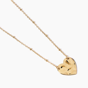 Collana da donna in acciaio dorato con cuore effetto martellato 851009