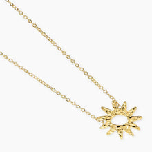 Carica l'immagine nel visualizzatore di Gallery, Collana da donna in acciaio dorato con sole Style 68 Kidult 851120
