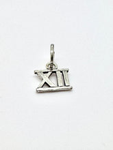 Cargar imagen en el visor de la galería, Charm in Argento 925 Numero romani &#39;XII&#39; Giovanni Raspini 09500

