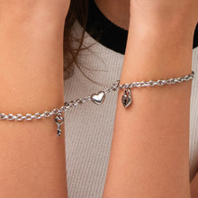 Load image into Gallery viewer, Bracciali da donna e uomo in acciaio con cuore Luca Barra BK2944
