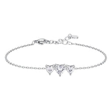 Carica l'immagine nel visualizzatore di Gallery, Bracciale da donna in acciaio, cuori con zirconi Luca Barra BK2947
