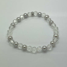 Carica l&#39;immagine nel visualizzatore di Gallery, Bracciale da donna Kiara in perle e kristali BR526AG
