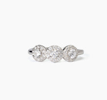 Cargar imagen en el visor de la galería, Anillo de plata con circonitas blancas MILANESIENNE 523368
