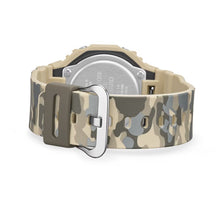 Carica l'immagine nel visualizzatore di Gallery, Orologio multifunzione G-Shock GA-2100CM-5AER
