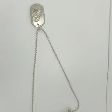 Carica l&#39;immagine nel visualizzatore di Gallery, COLLANA CON MEDAGLIETTA GUESS USN80907
