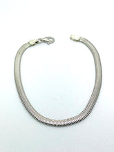 Cargar imagen en el visor de la galería, Bracciale in Argento 925 maglia piatta cm 19 Cod.77030
