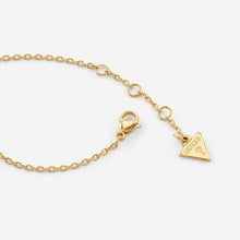 Carica l&#39;immagine nel visualizzatore di Gallery, Bracciale da donna in acciaio dorato e cristalli Guess JUBB05 442JW YG
