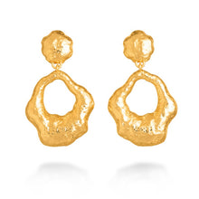 Cargar imagen en el visor de la galería, Orecchini da donna in bronzo dorato sand Giovanni Raspini N0013
