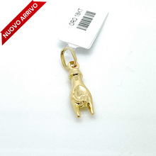Load image into Gallery viewer, Large small Hand With Horns 18 kt gold pendant 2963
