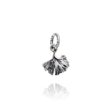 Cargar imagen en el visor de la galería, Charm en Plata 925 Hoja de Ginkgo Giovanni Raspini 10015 
