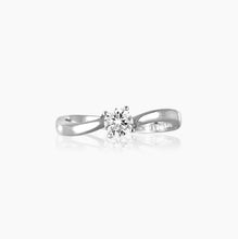 Cargar imagen en el visor de la galería, Anillo solitario de mujer en plata con circonitas 523016
