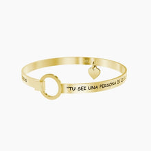 Carica l&#39;immagine nel visualizzatore di Gallery, Bracciale rigido da donna in acciaio oro giallo &quot;Tu sei una persona... Kidult 731649
