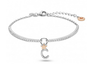 BRA 179 Pulsera Comete con letra C en plata con circonitas
